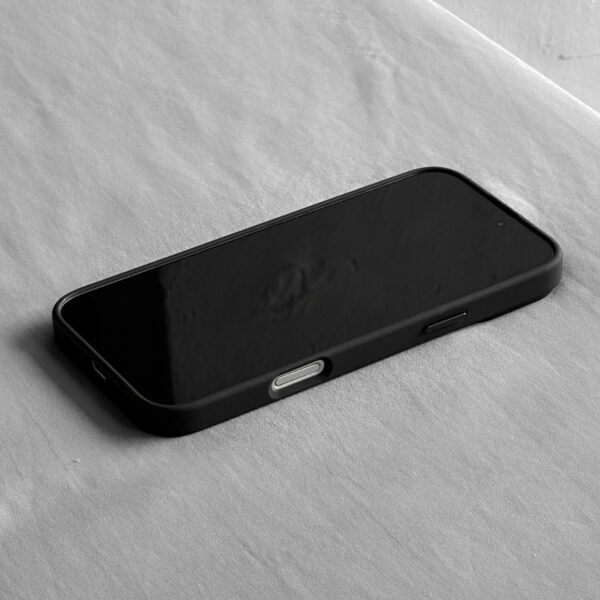 Funda Transparente con Módulo de Metal