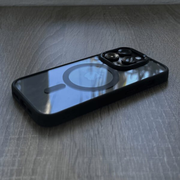 Funda Transparente con Módulo de Metal