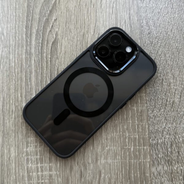 Funda Transparente con Módulo de Metal